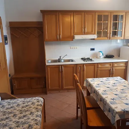 Apartments Cres Apartment *