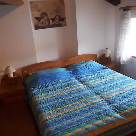 Apartments Cres