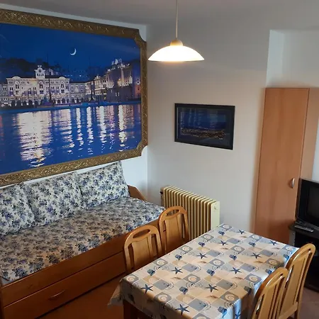 Apartments Cres Apartment Cres