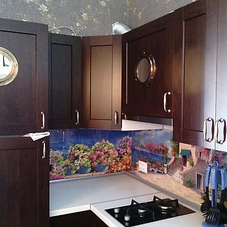 Apartments Cres * Cres