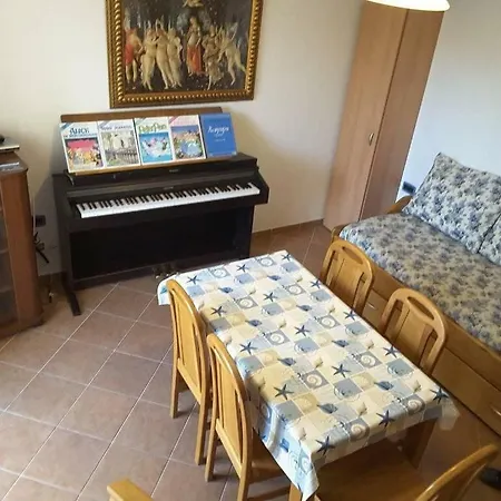 Apartments Cres * Cres