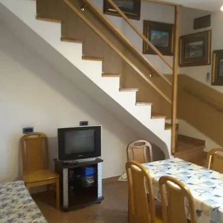 Apartments Cres Cres