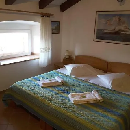 Apartments Cres Cres